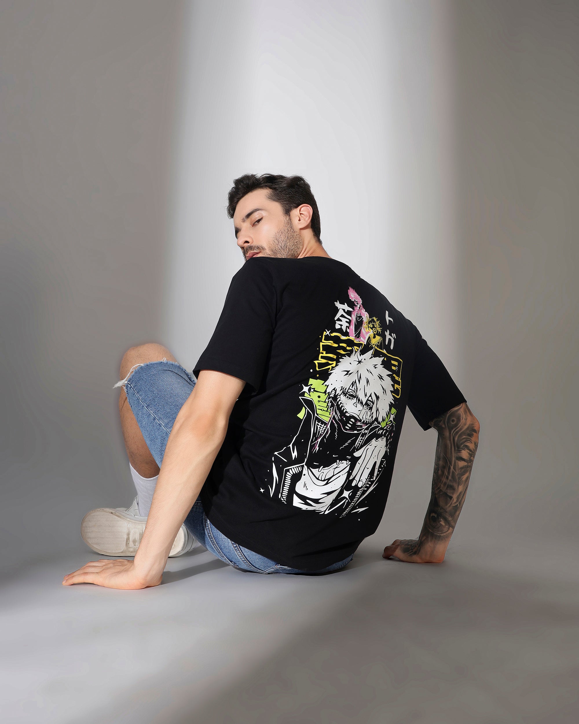 Oversized Black Anime Graphic T-Shirt – Unisex Streetwear